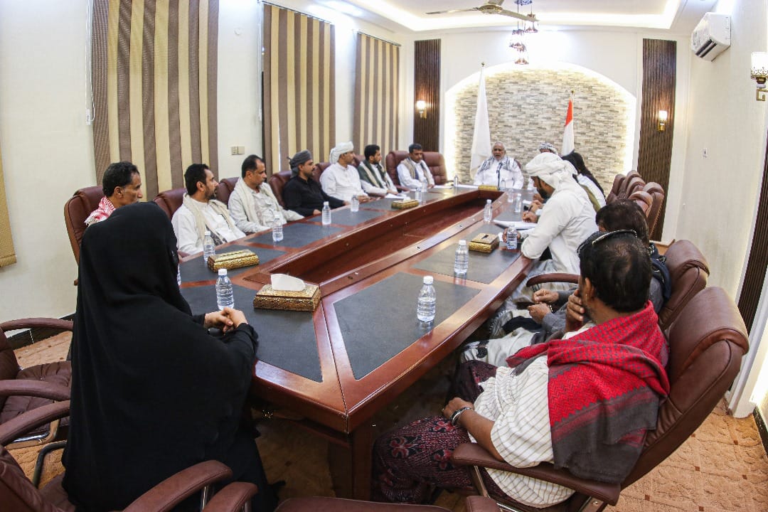 لجنة الاعتصام بالمحافظة تعقد إجتماعا استثنائيا برئاسة الشيخ علي سالم الحريزي  لمناقشة أخر المستجدات 